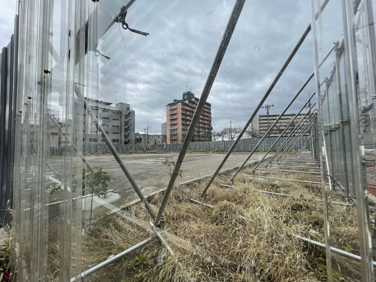 南方住宅2号館の建築予定地の風景