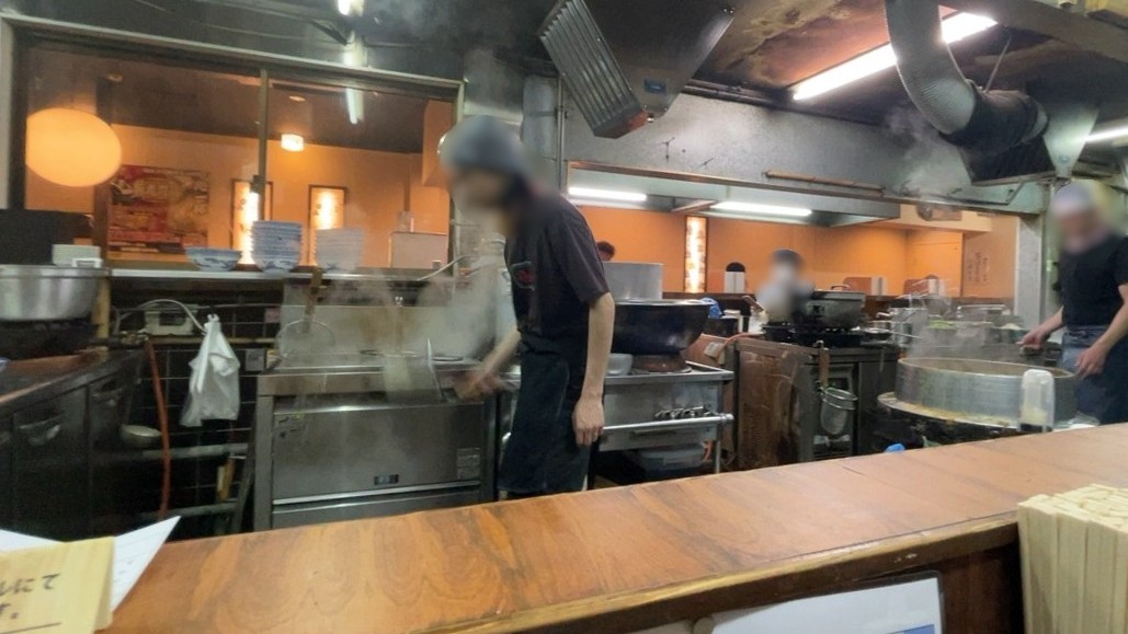 ラーメンMOYORIの店内の様子