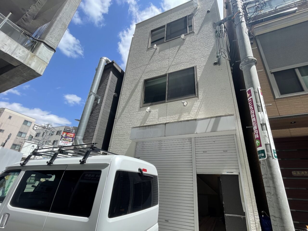 油そば・まぜそばロマンの店舗の工事中外観
