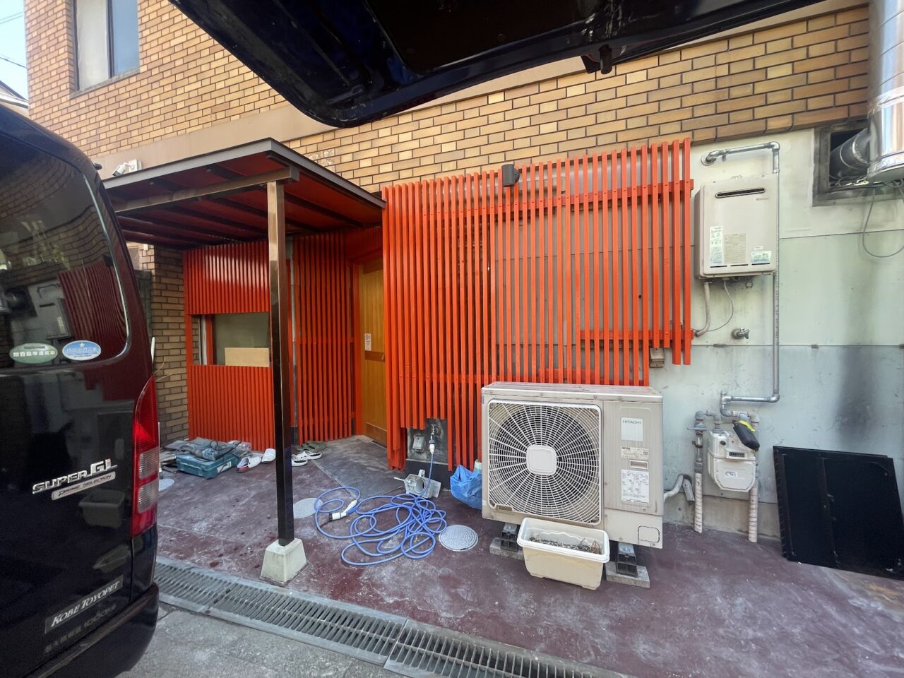 焼肉ホルモン肉ぶくろの工事中外観