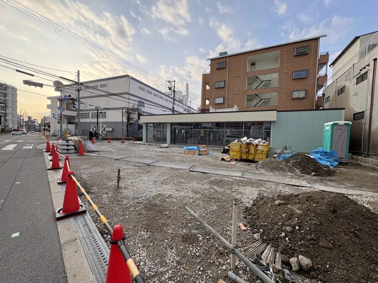 セブン-イレブン 大阪豊新２丁目店の開店予定地の工事風景