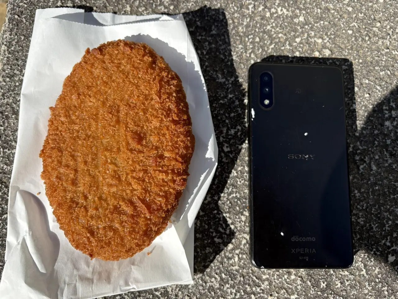 メガ盛りマンモス弁当淡路店のコロッケ