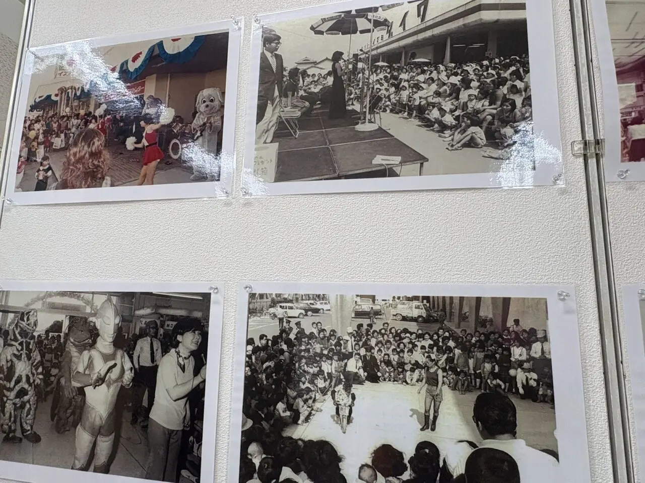 イズミヤ淡路店懐かしの写真展の展示内容2