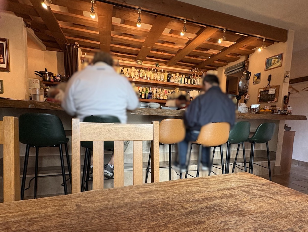 おにぎりSUNらいすの内観