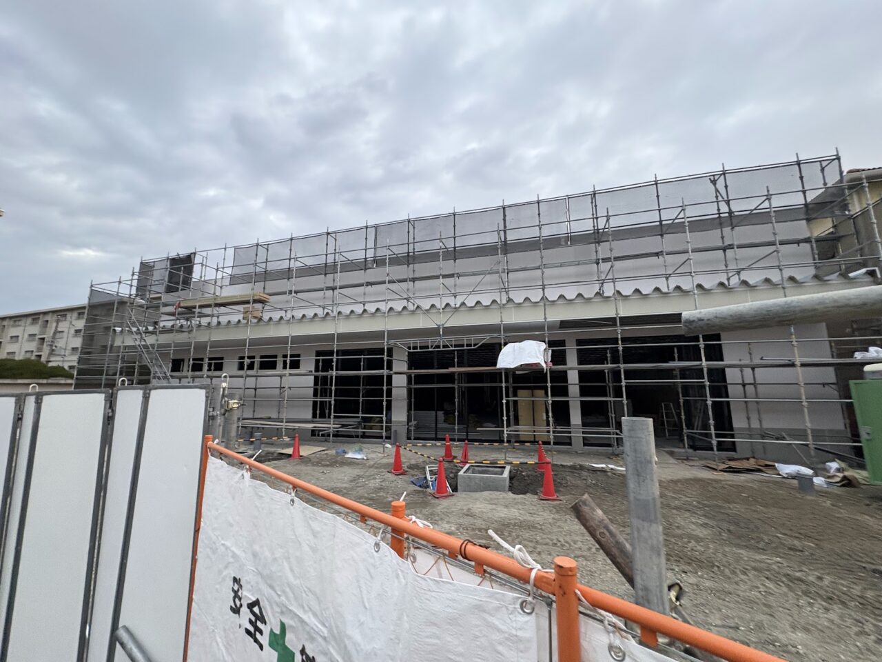 ココカラファイン井高野店の2月時点の外観