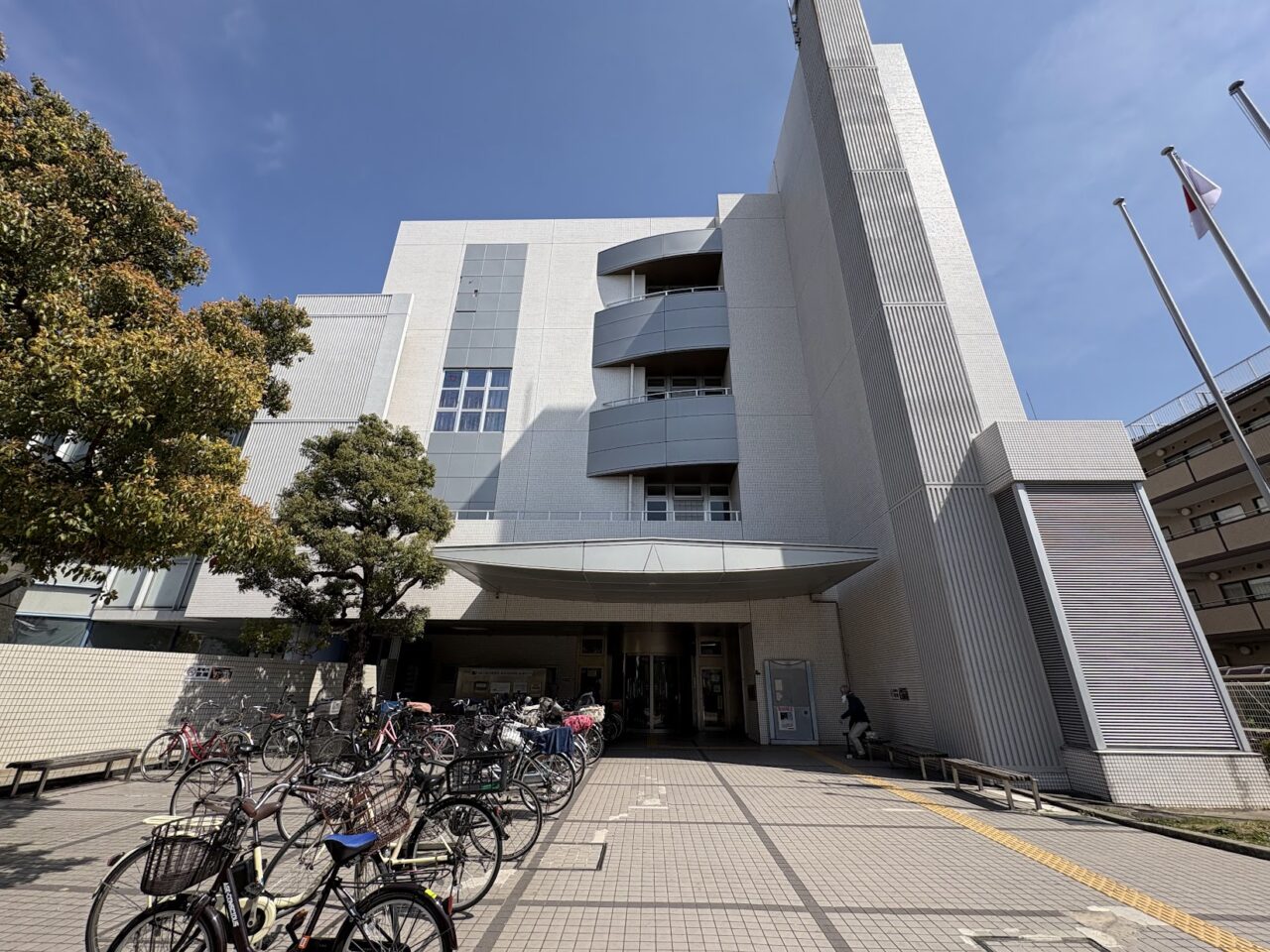 区民会館の外観