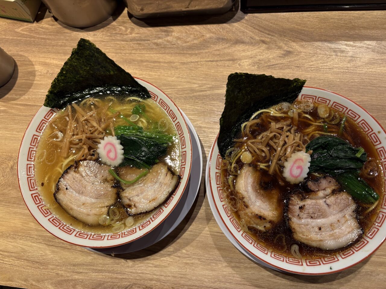 夜鳴生姜醤油ラーメン火折尊hooriのラーメン