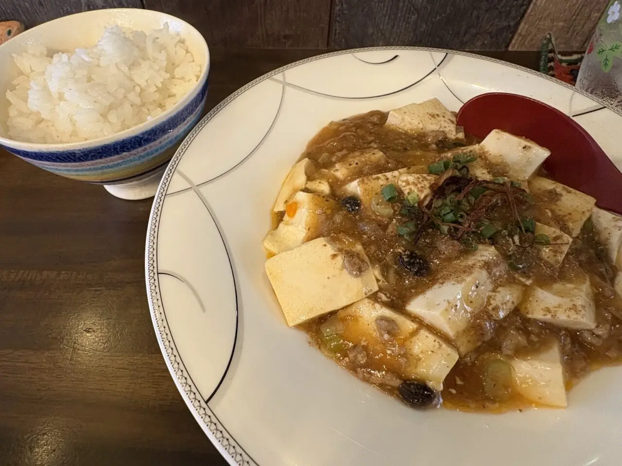 喫茶サボテンの麻婆豆腐ランチ